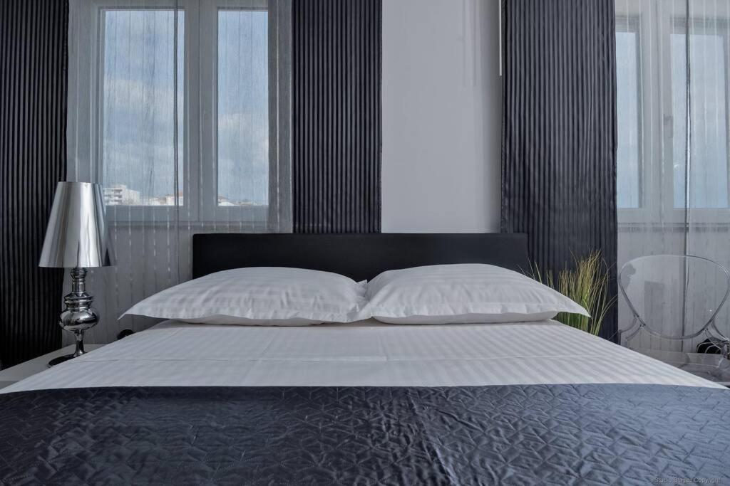 Ensidia Luxury Suite Split Bagian luar foto
